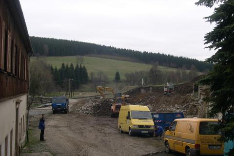 Blick von der Straße Jöhstadt - Steinbach in Richtung Baugelände.