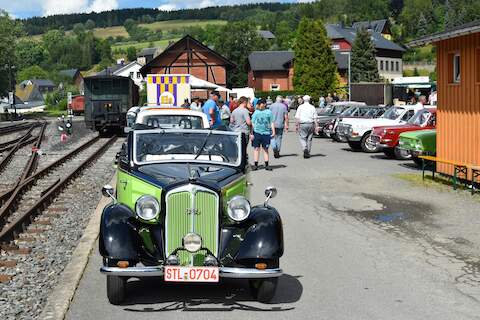 Alle Fahrzeuge waren hervorragen herausgeputzt zum 14. Jöhstädter Oldtimerfest.