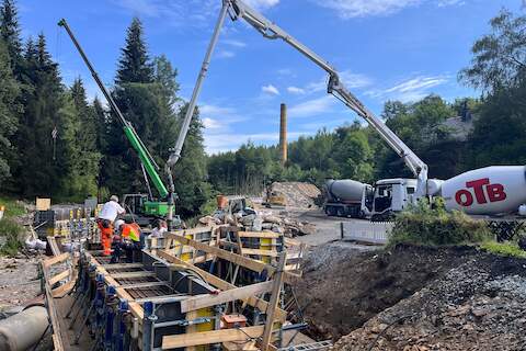 Großeinsatz der Betonmischer.