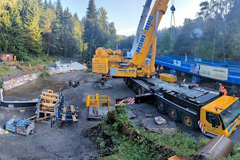 … und ein Rundumblick über die Baustelle.