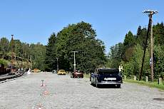 Einfahrt auf der Ladestraße in Jöhstadt zur Wertungsprüfung.